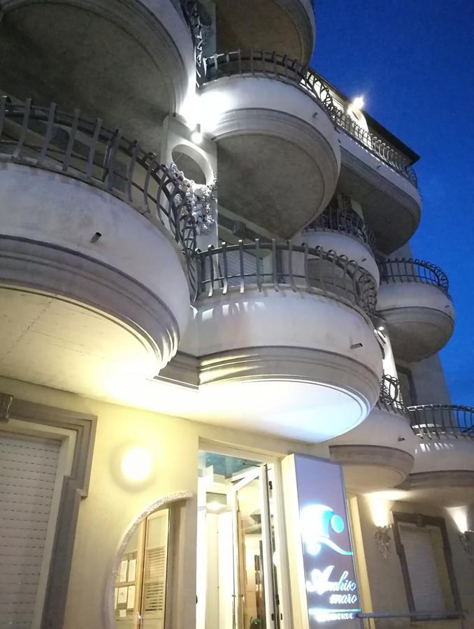 安切斯梅尔公寓式酒店 阿尔巴·阿德里亚蒂卡 外观 照片